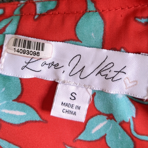 Love, Whit by Whitney Port Red Floral Satin Crop Top Blouse Sz S - Picture 8 of 11